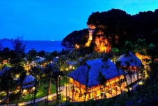 Cat Ba Beach Resort