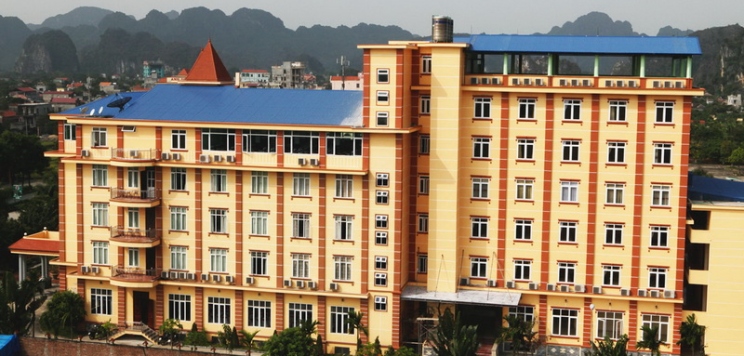 Yen Nhi Hotel