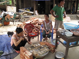 Local food in Ba be lake