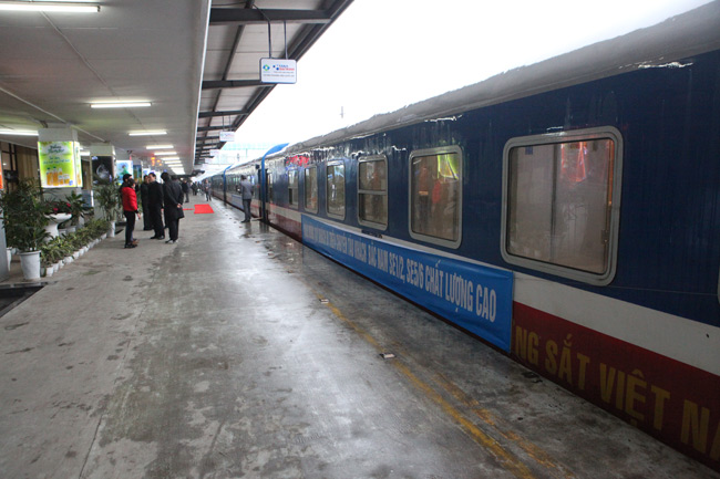 VR launched opening of 5 Star Express Train 