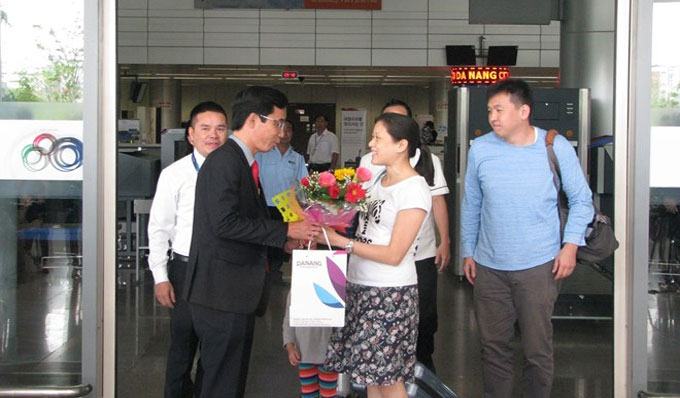 A sharp increase in foreign visitors during Tet