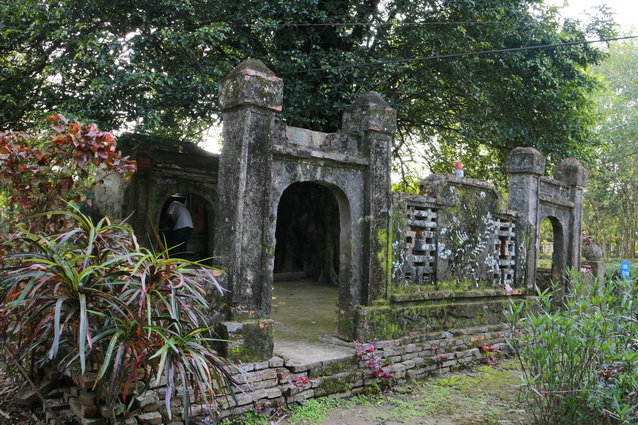 ﻿Phuoc Tich Ancient village