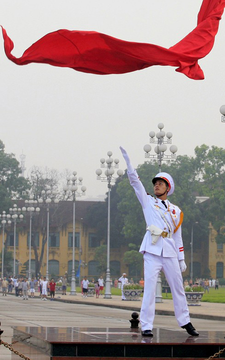 Flag raising ceremony in Hanoi2