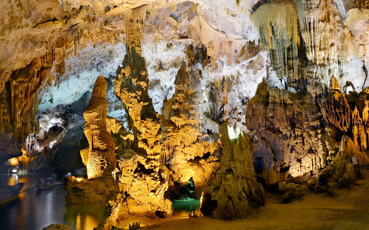 Phong Nha cave, Quang Binh, Vietnam