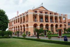 Ho Chi Minh Museum - Dragon House Wharf