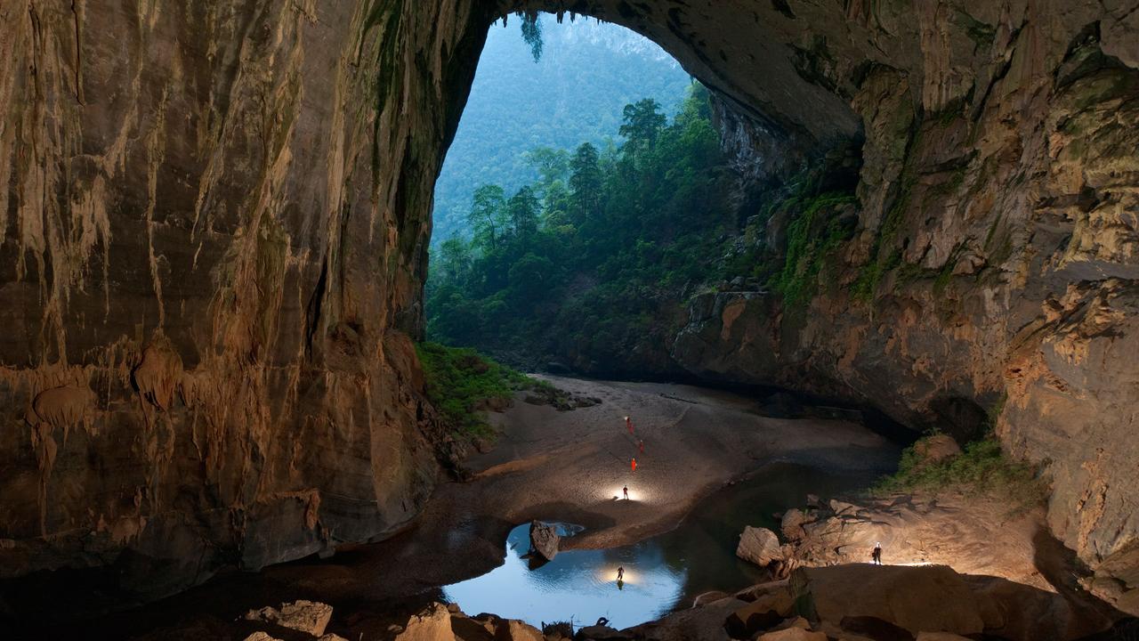 Son Doong cave - record by ABC channel