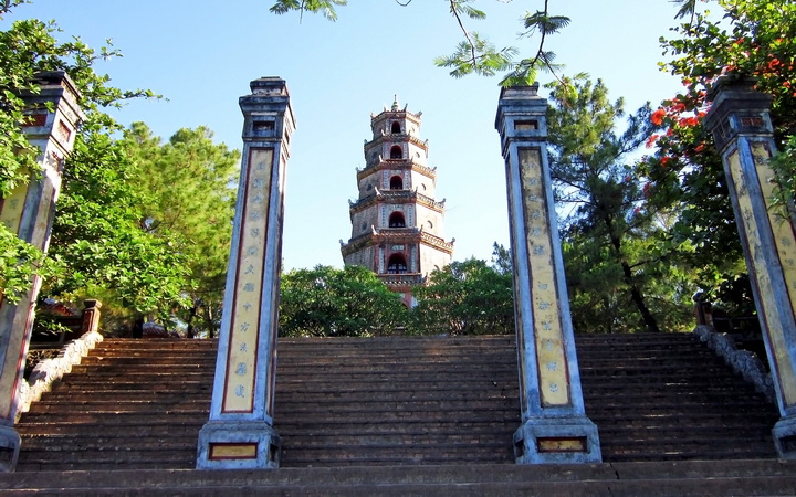 Thien Mu pagoda, Hue, Vietnam