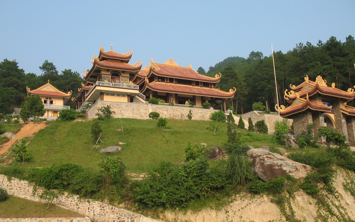 Truc Lam Zen Pagoda, Da Lat, Vietnam