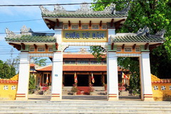 Tu Dam Pagoda